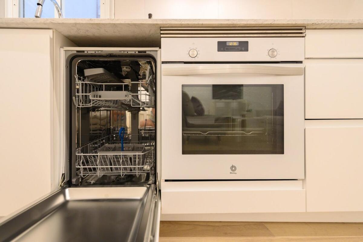 1 Bedroom In The Center Of Temporary Gos41b Madrid
