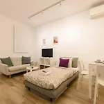 1 Bedroom Apartment In The Center Of Madrid Temporary Gos41B
