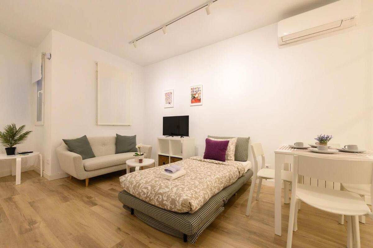 1 Bedroom In The Center Of Temporary Gos41b Apartamento Madri
