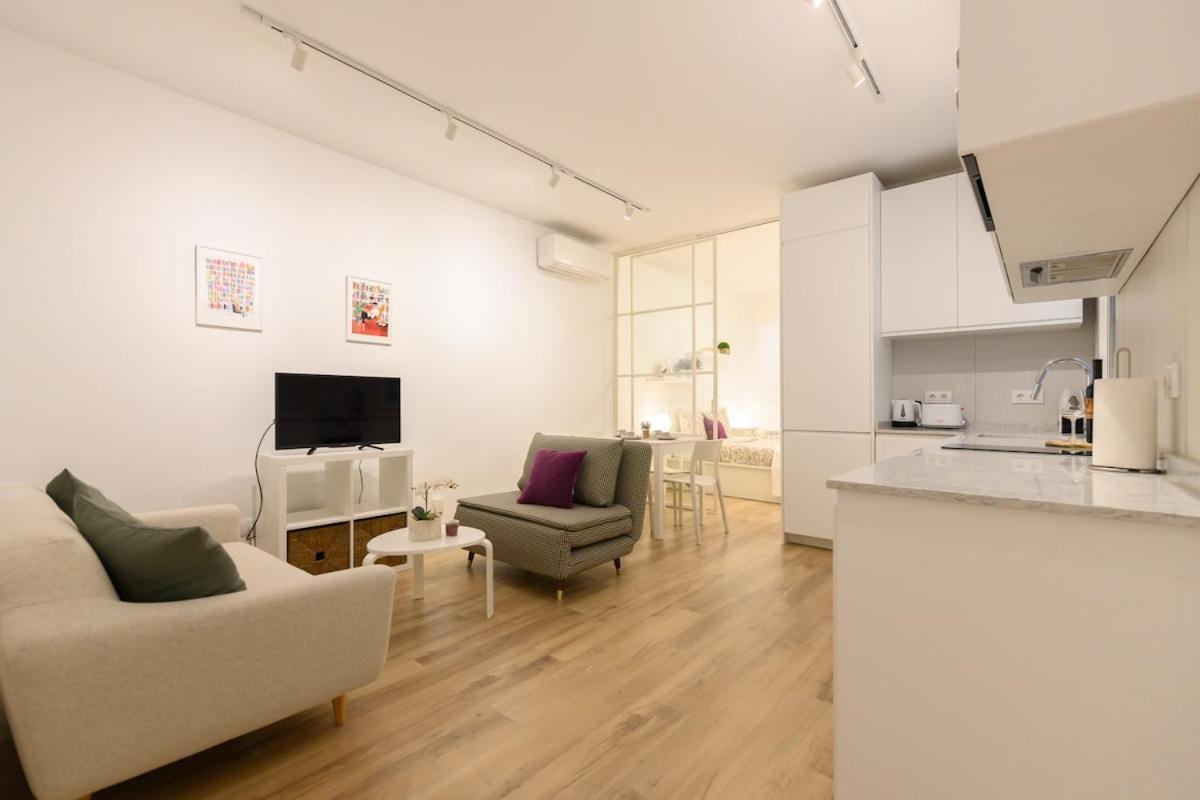 1 Bedroom In The Center Of Temporary Gos41b *
